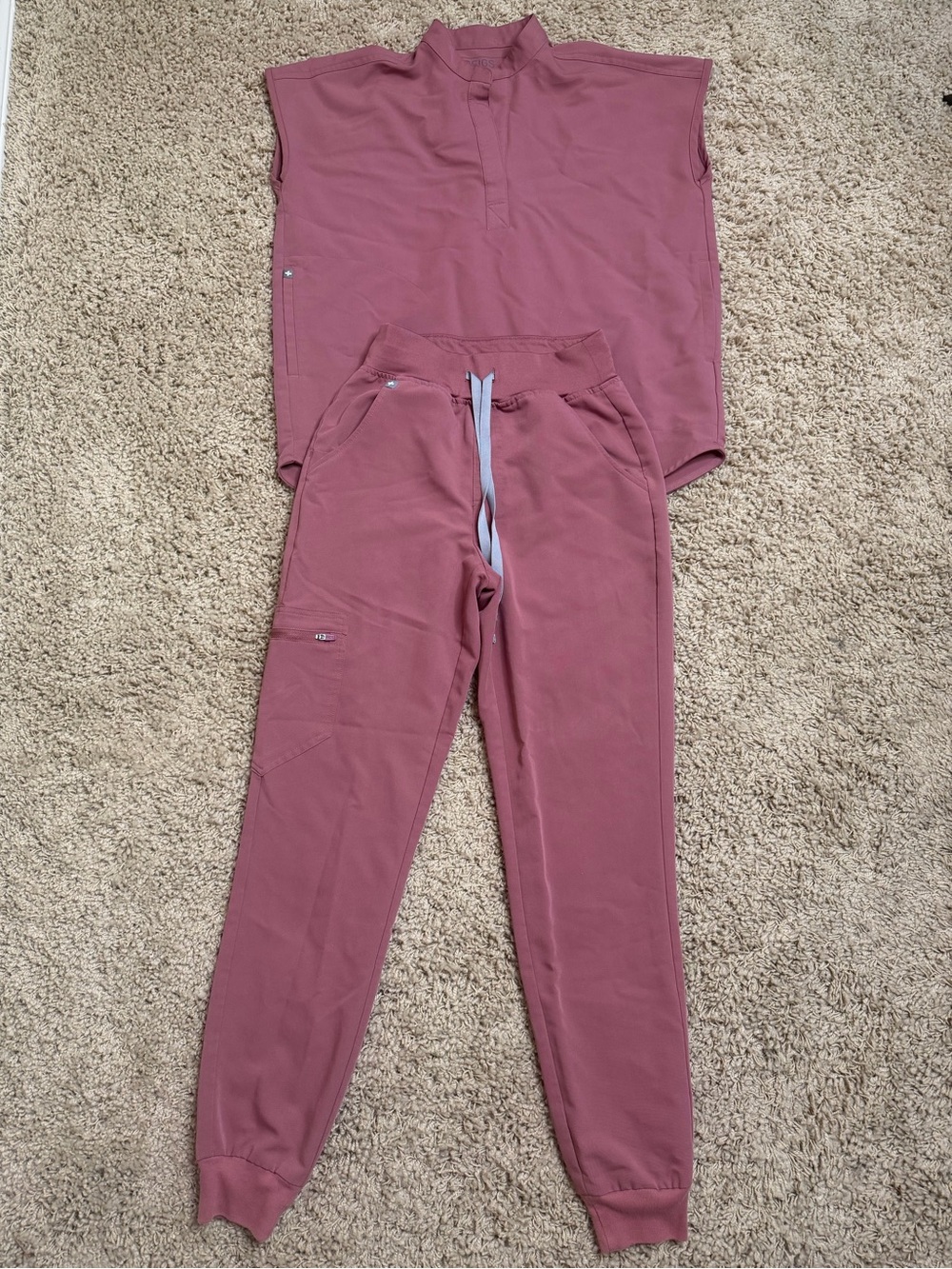 Figs XXS Mauve scrub set